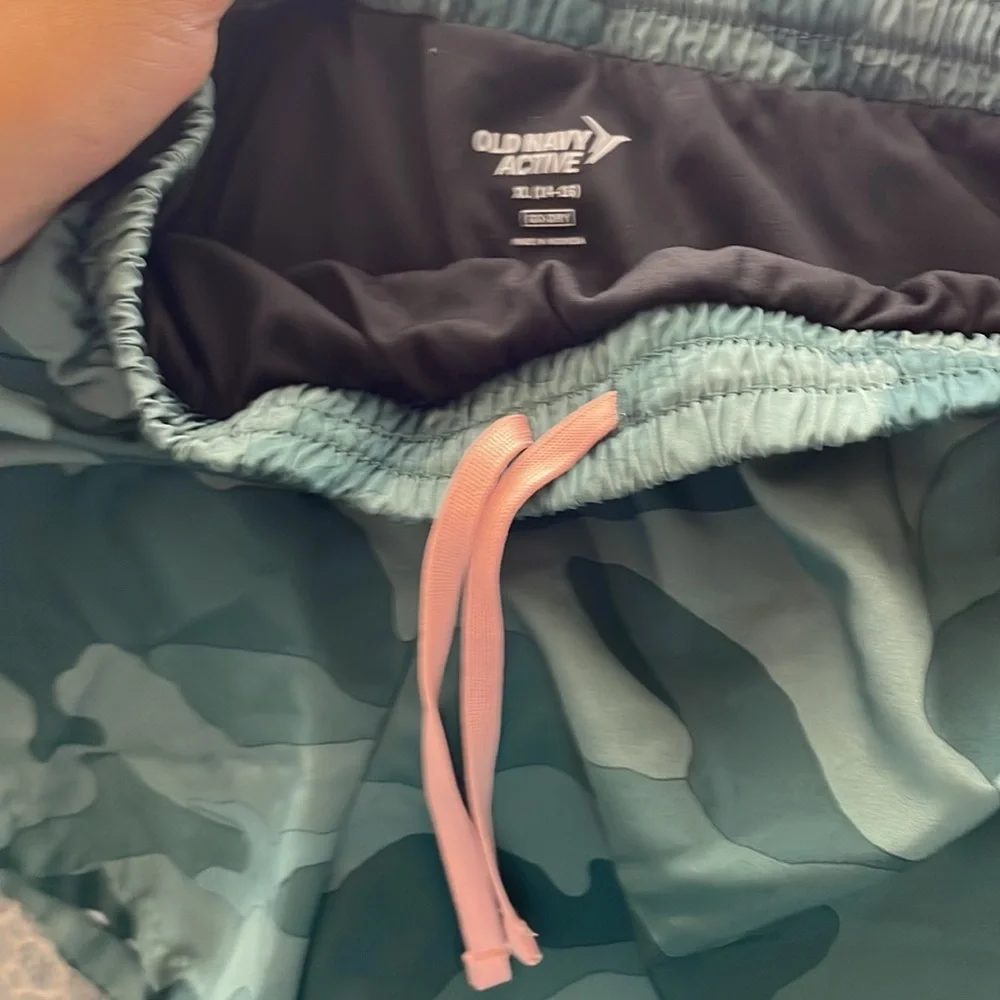Old Navy Green Camo Kids' Athletic Shorts